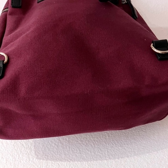 Hernri bendel black friday convertible backpack messenger bag burgundy black main image 8